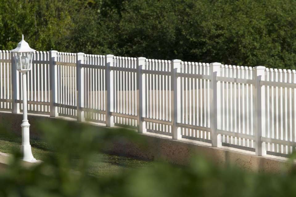 Quelle est la réglementation en vigueur pour la pose de clôtures ?