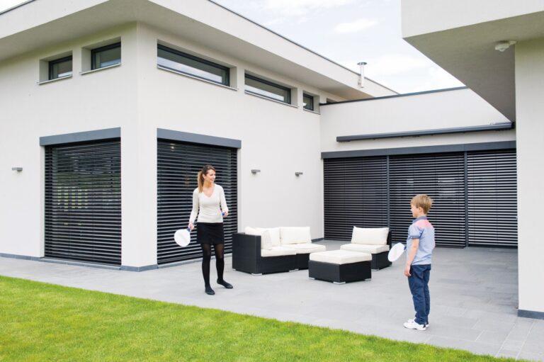 Brise-soleil alu orientable Metzger posé à Jarny.