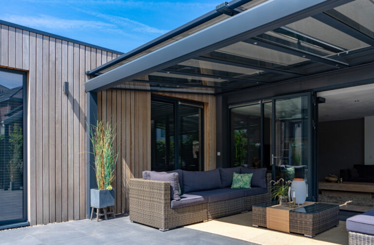 store de toiture vitrée pour véranda installé à Amnéville